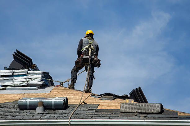 Professional Gutter Installation technician working in Swartz Creek, MI